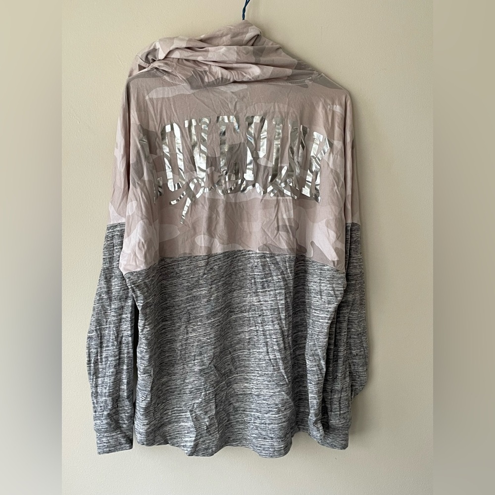 Victoria's Secret PINK Varsity long sleeve Pullover Tee  Women's Camo Shine S